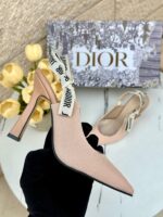 ⁦بكج Dior بيج فاتح، حقيبة قاعدة 22سم + حذاء ارتفاع 7سم⁩ - الصورة ⁦5⁩