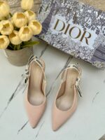 ⁦هيلز Dior بيج، قماش، ارتفاع 7سم⁩ - الصورة ⁦2⁩