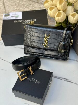 بكج (حقيبة+حزام) ysl اسود 🖤 الحقيبة قاعدة 23سم مع علبة الحزام مختوم ومع علبة