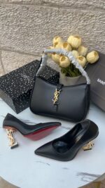 ⁦بكج YSL هوبو مع هيلز مغلق، جلد مَت ⚫️⁩ - الصورة ⁦2⁩