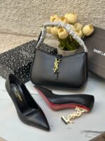 بكج YSL هوبو مع هيلز مغلق، جلد مَت ⚫️