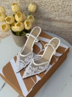 ⁦هيلز ZARA ابيض مع اللؤلؤ🤍 ارتفاع 7سم⁩ - الصورة ⁦3⁩