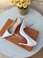 ⁦هيلز Louboutin ابيض 🤍♥️ ارتفاع 10 سم⁩ - الصورة ⁦4⁩
